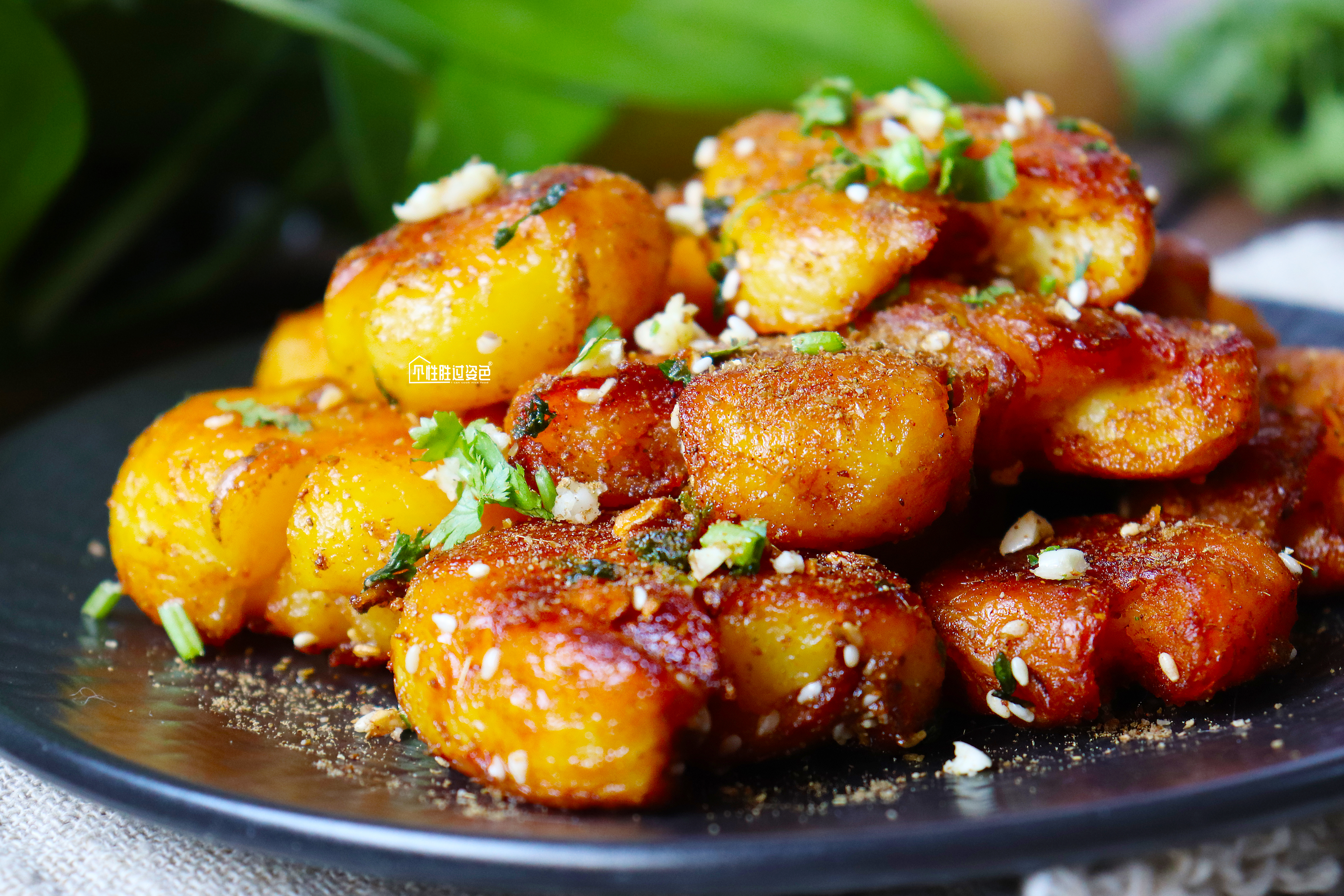 恩施炕土豆的做法,地摊恩施小土豆怎么做