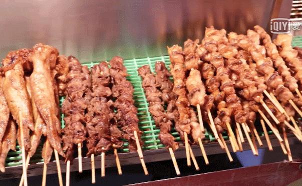 留守儿童扇耳光,19岁女孩被15岁学生扇耳光