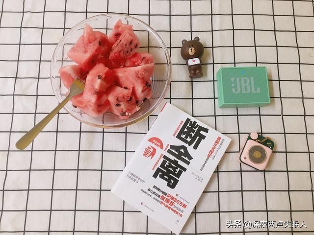 传说中爆款猫王小音箱凭什么一年能卖2亿？