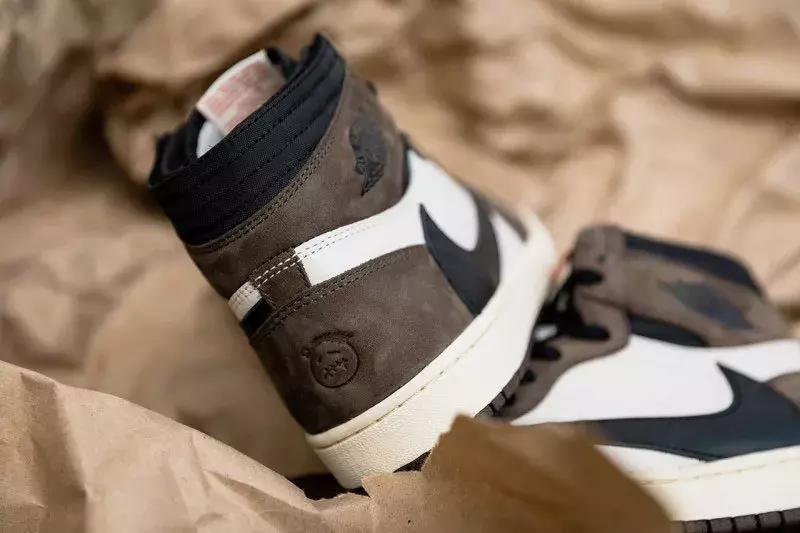 travisscott最新上脚复古nike,travisscottxnike发布