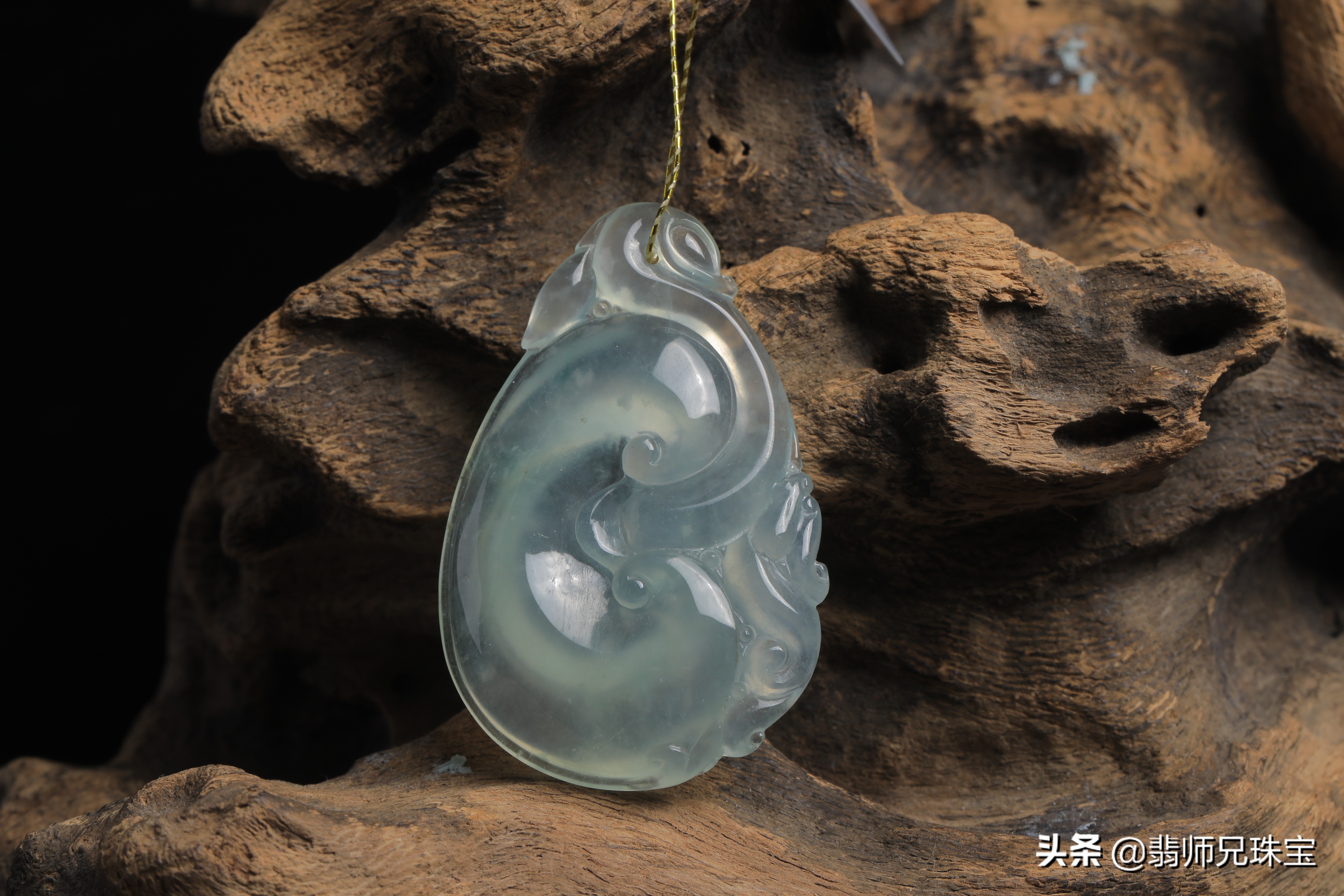 翡翠冷知识小视频,翡翠裂纹和纹裂的区别