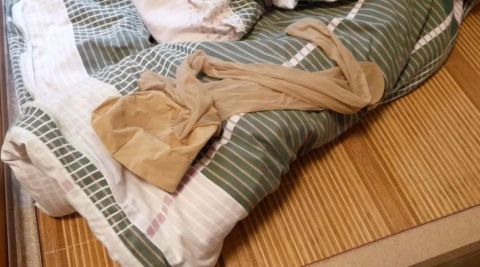 快把*袜丝**扔床上，有大用途，女性朋友抢着学一学，涨知识了