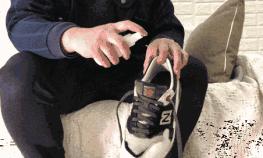 鞋子很臭怎么刷才能不让它臭呢,鞋子臭的最佳办法快速不臭