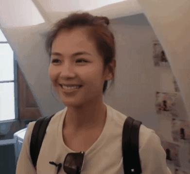 看脸时代你必须精致,素颜英语怎么说