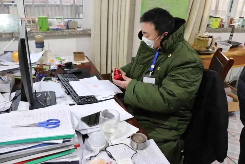 我是党员我在岗同心战疫保平安,我是党员我先上抗疫一线