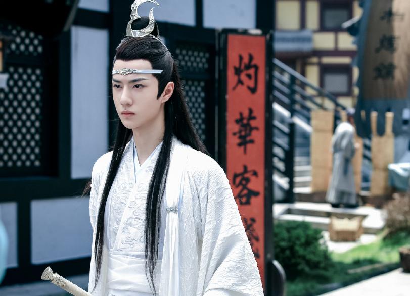 《陈情令》穿帮：魏无羡假吃花生、金陵假插剑鞘，戏精剧组实锤