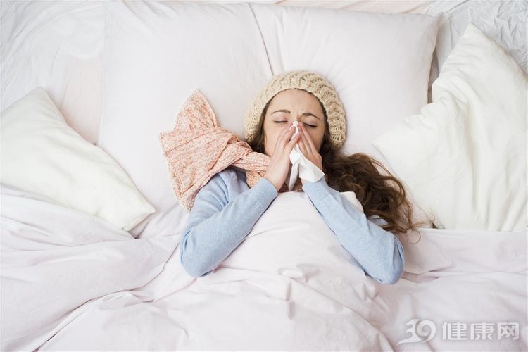 经常打喷嚏流鼻涕，鼻子都破皮了？医生教你战胜烦人的鼻炎