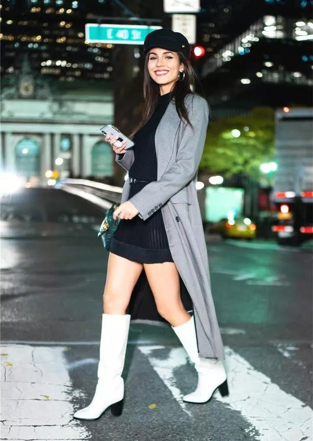 今冬火了一种裙子：叫“毛衣裙”，温暖舒适又时髦，秋天穿好适合