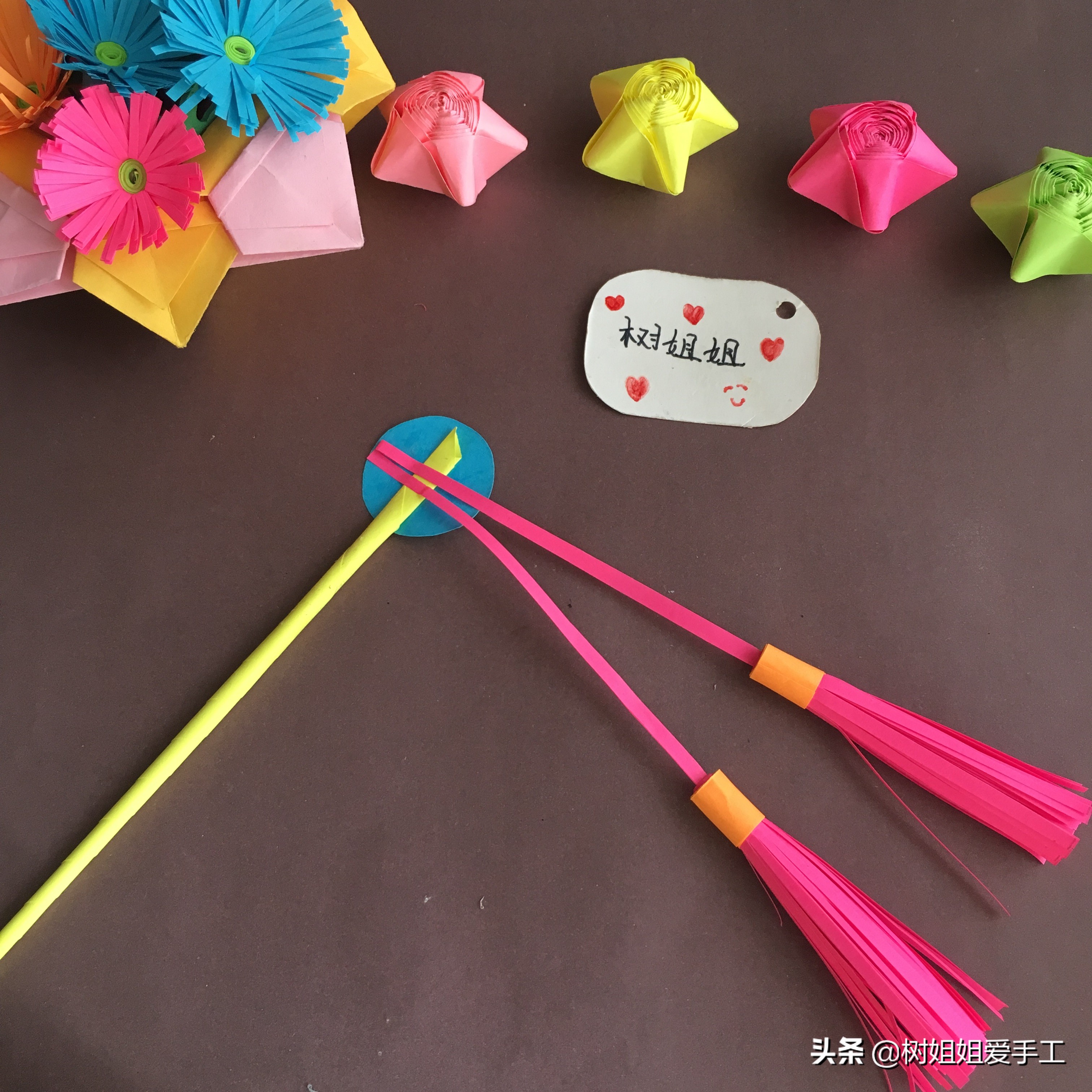 小折纸大智慧，1种折法折出的发簪、陀螺、纸伞