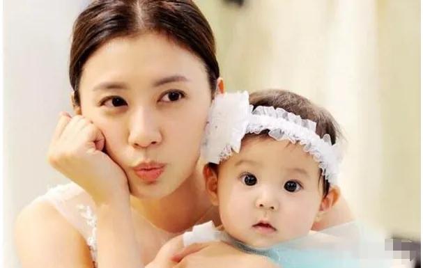 至尊红颜贾静雯在线观看,至尊红颜贾静雯回眸