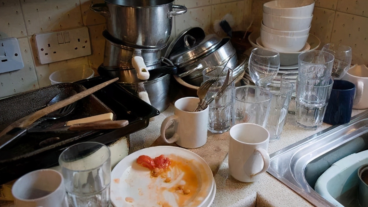 正确的洗碗方法和步骤,洗碗的正确方式致癌