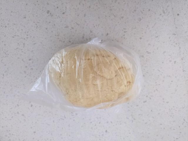 面粉清水做手擀面？难怪黏连不劲道，再加一勺“它”，超弹超劲道