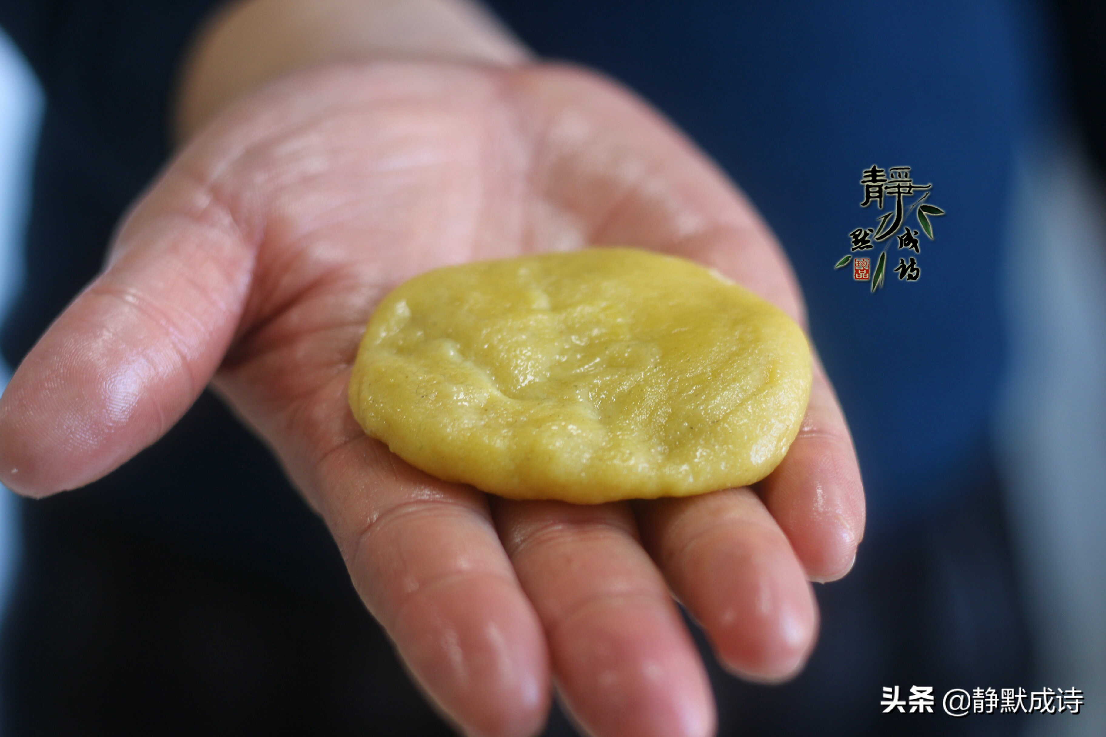 黄米面炸糕怎么做酥脆不爆裂,黄米面炸糕怎么做不粘手