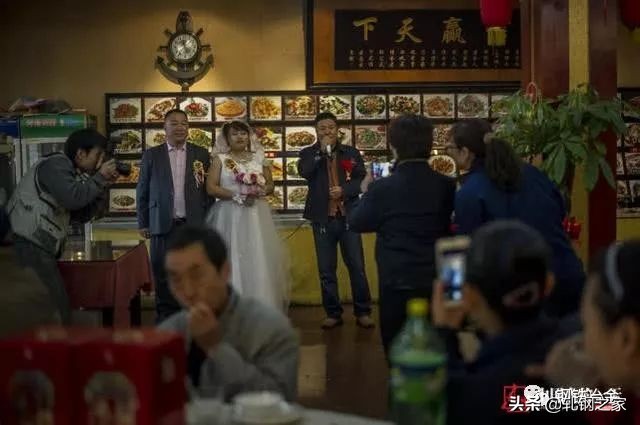 唐山钢厂停产下岗，有人月入8万，有人借钱生活