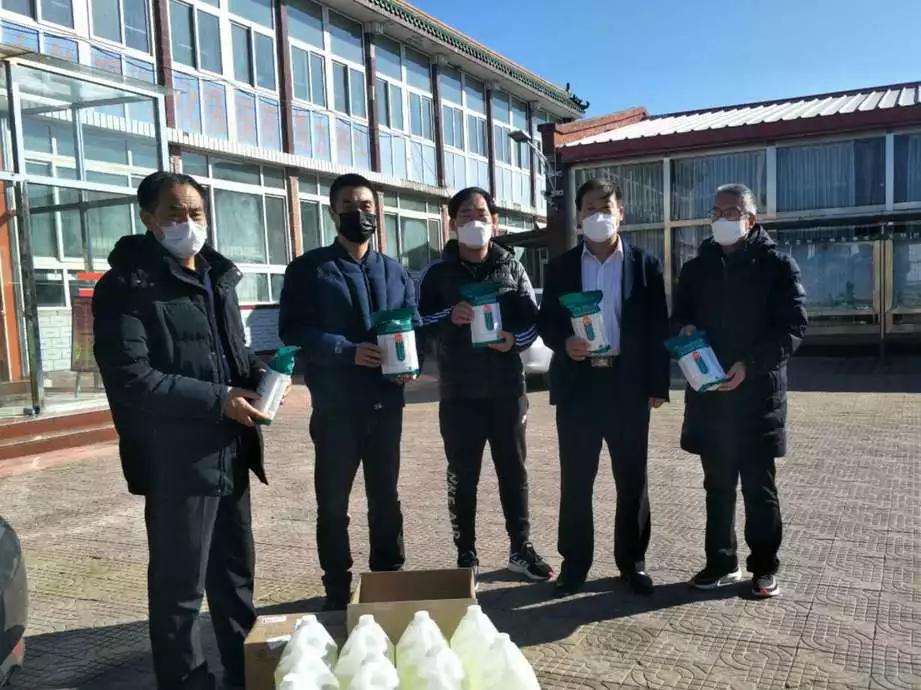 众志成城抗击疫情爱心捐赠暖人心,同舟共济抗疫情爱心捐助暖人心