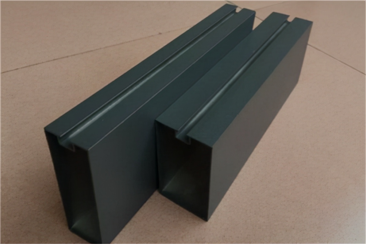 铝型材跟方通哪个便宜,哪里有铝型材方通