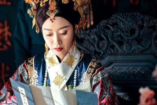 慈禧一天能收多少钱,慈禧到底有多少钱