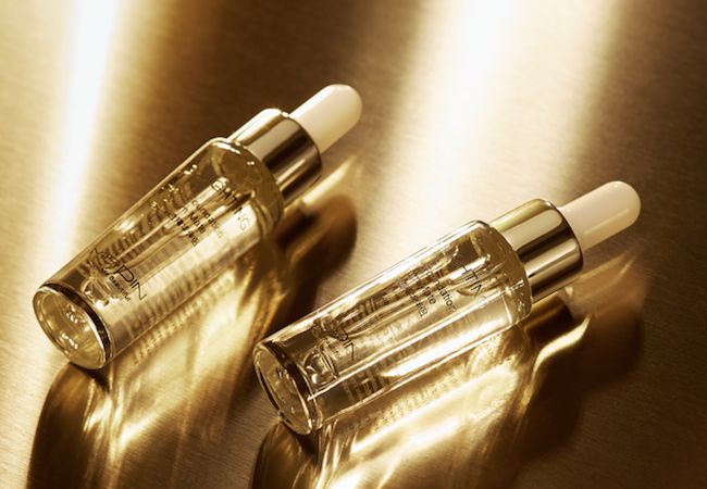 肌底精华液和精华液的区别,精华和肌底液精油有什么区别