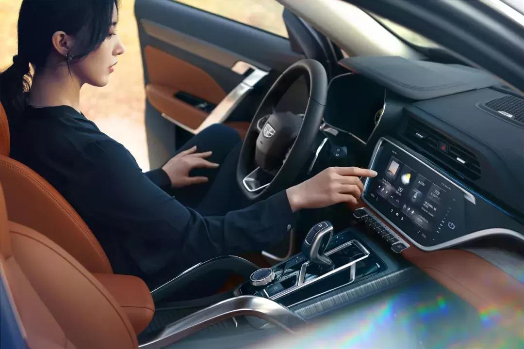 博越pro全民k歌能用手机唱歌吗,博越pro是全系都可以k歌吗