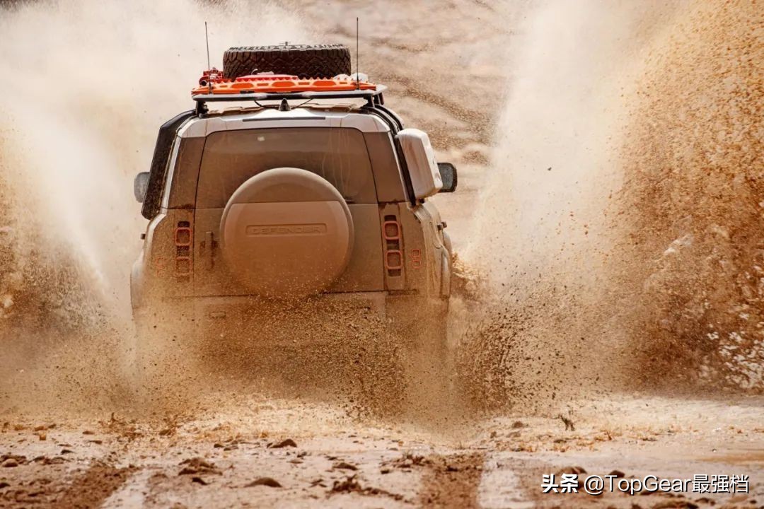 全新路虎卫士怎么样？去非洲越野试驾一下就知道啦