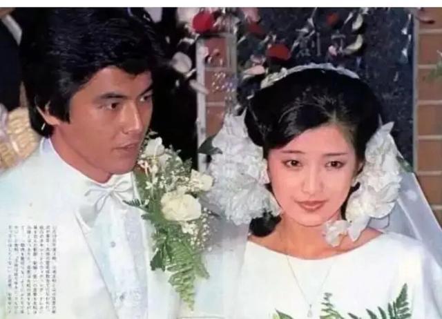 山口百惠和她的两个儿子,山口百惠21岁1980年隐退纪录