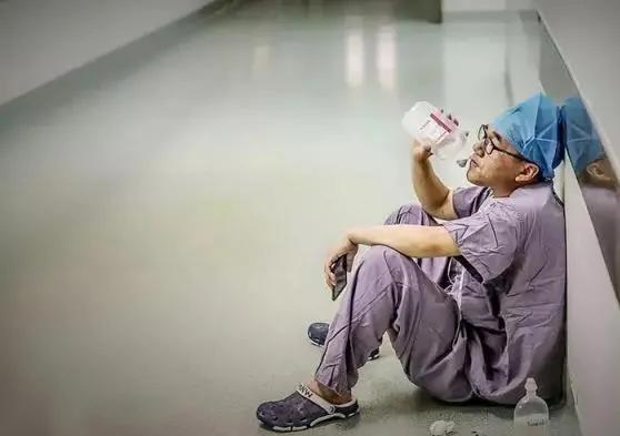 无问西东是哪个大学的,无问西东中的大学