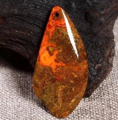 玩玉人的五个特征,玩玉之人最深度解析