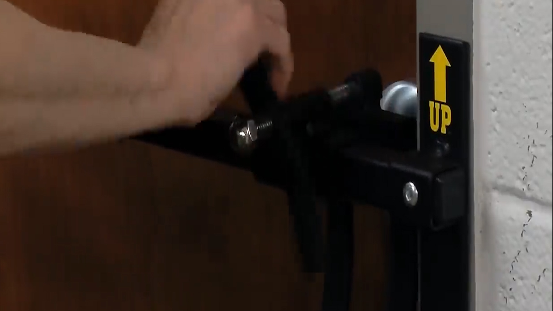 别具一格的门锁新发明,世界上最简单的密码门锁