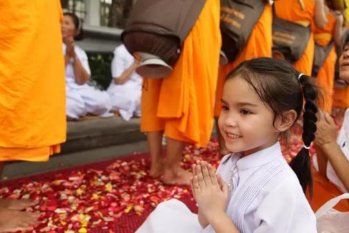 去泰国怎么跟泰国人交流,去泰国旅游怎么快速和泰国人沟通