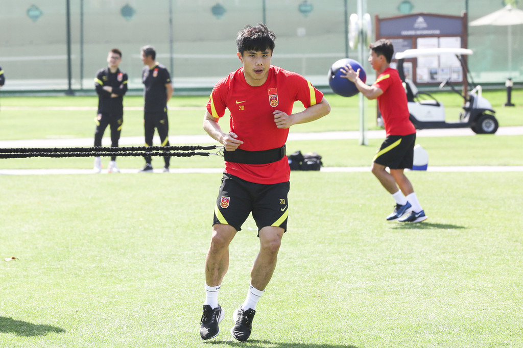 蒿俊闵国足,蒿俊闵艾克森手球