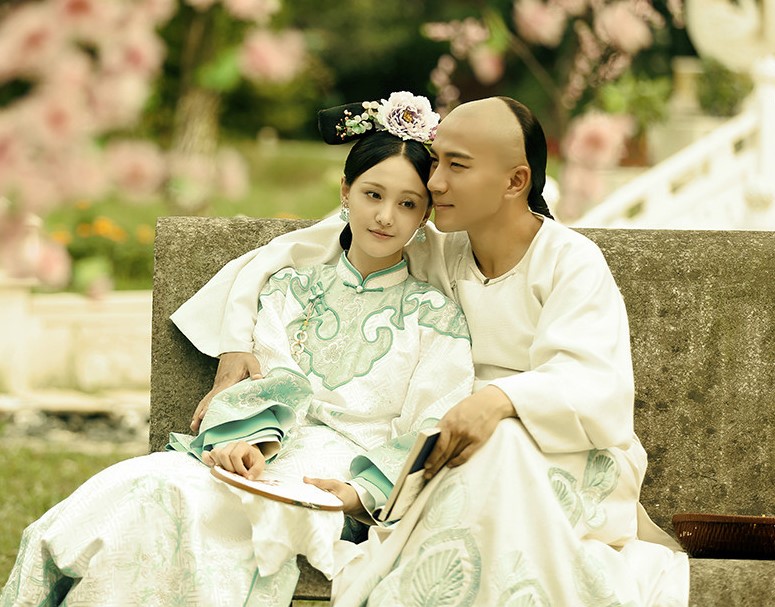 寂寞空庭春欲晚梨花满地不开门,寂寞空庭春欲晚讲的什么