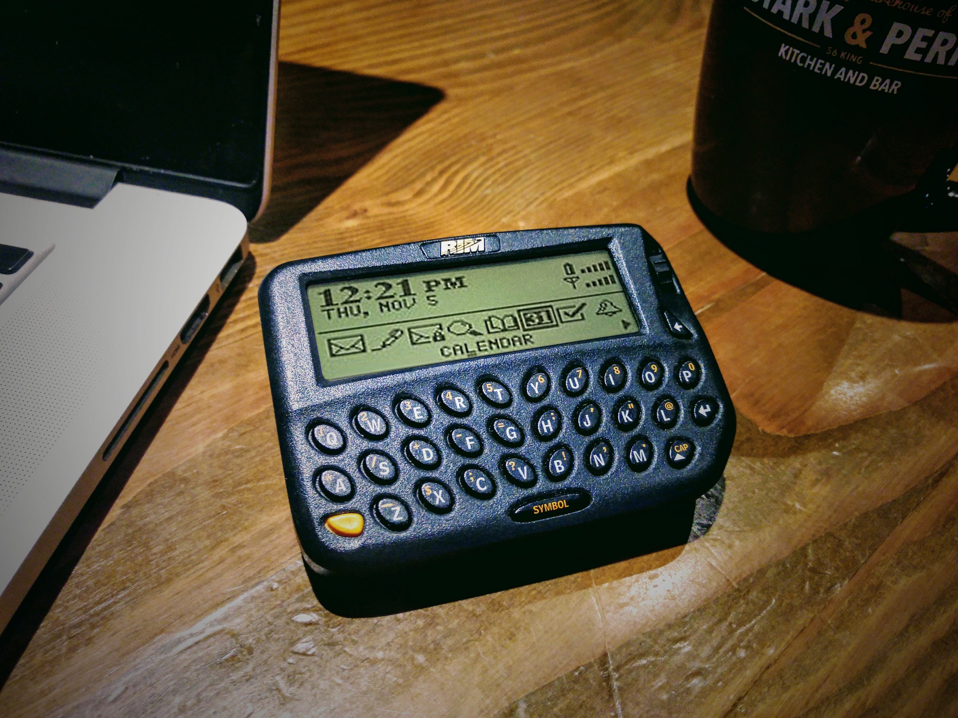 黑莓手机blackberry,blackberry黑莓手机现在还能修吗