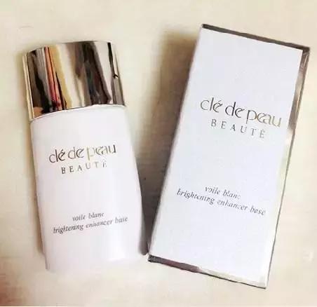 cpb钻光粉底液配什么散粉,cpb透亮粉底液上妆技巧