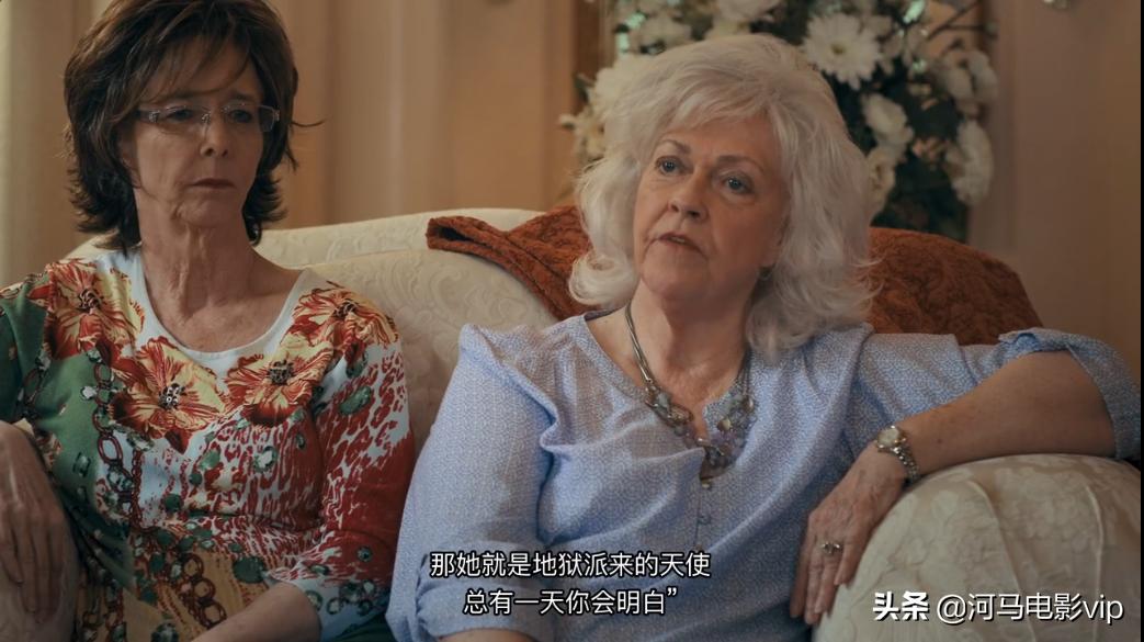 这部魔幻纪录片，在美国竟然比疫情还火！