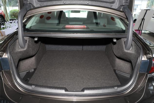 18年阿特兹2.5尊崇高速驾驶感受,阿特兹真实测评油耗