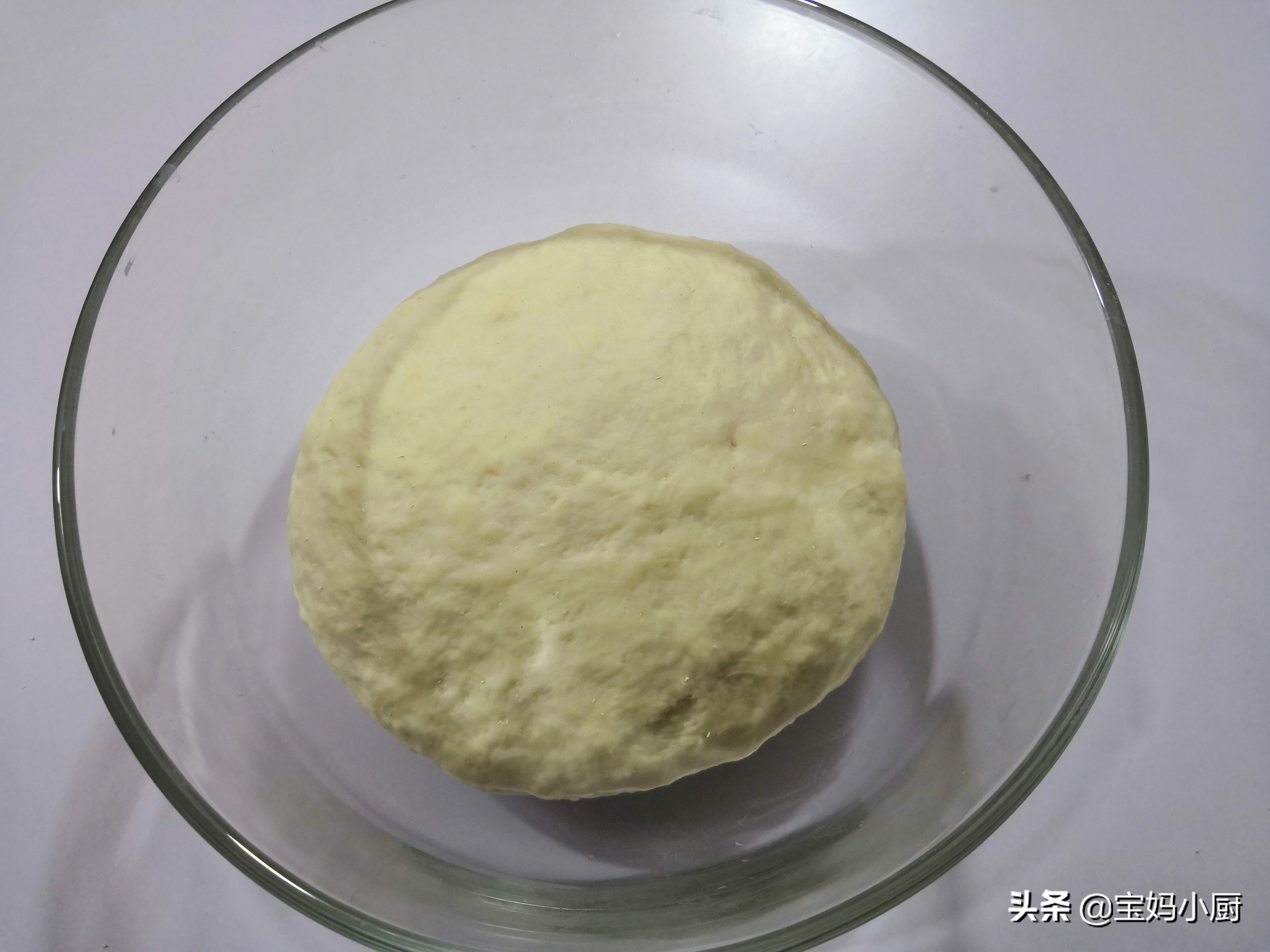 怎么把发面饼烙得又软层又多,发面饼烙出来软和的秘诀