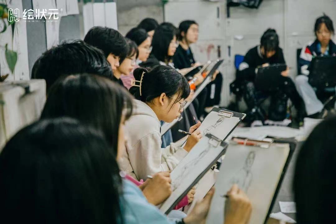 素描一定要画得像吗,素描一定要有线条吗