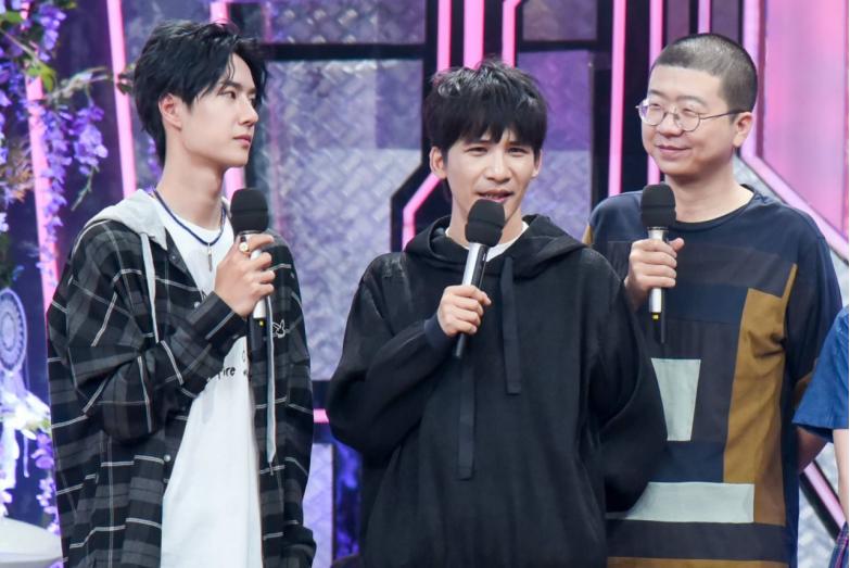 汪涵给小五的卡视频,汪涵给小五的卡上有多少钱