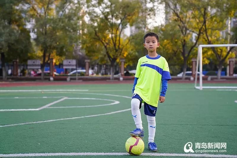 青岛16年小球员,青岛足球运动员历史最佳11人