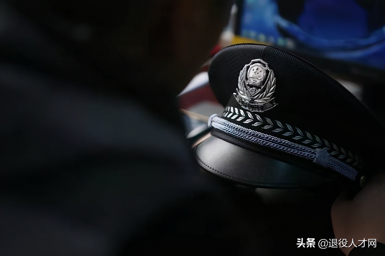 退役士兵考特警跟警察哪个难,退役军人考公务员和事业编哪个难