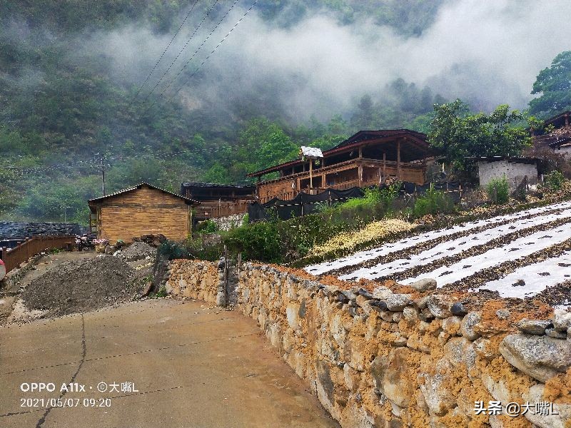 比亚迪唐穿越丙察察,4+2出行方式