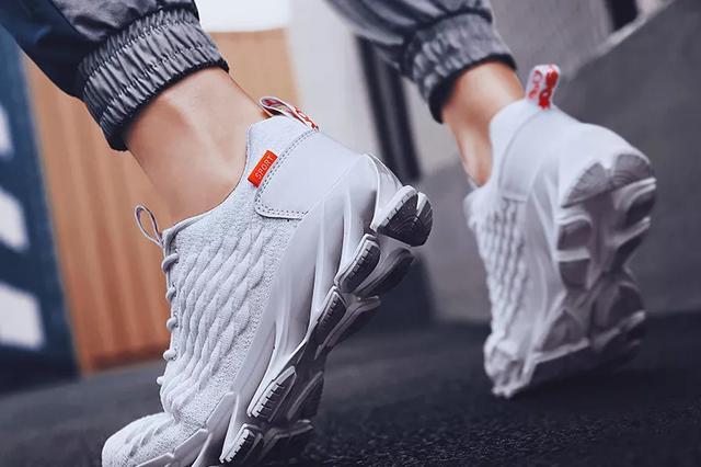 白菜价脚感软弹跑鞋,白菜跑鞋