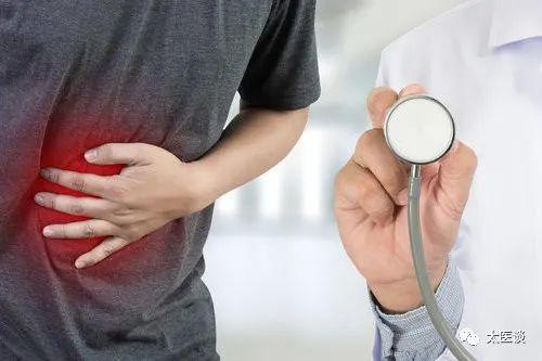 腹痛要警惕四种疾病,不要小看腹痛