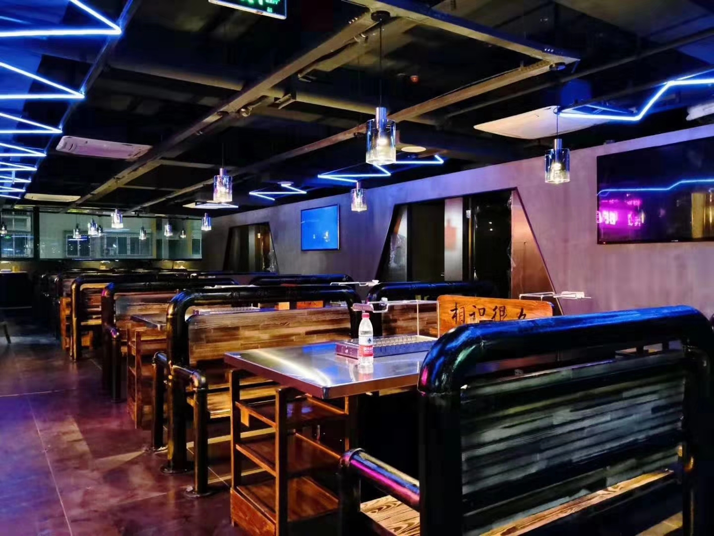 小白创业加盟开什么店最稳,小白如何经营好一家烧烤店