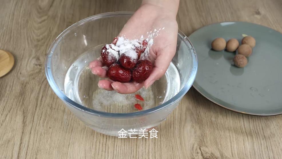 做银耳羹没有砂锅怎么办,燕窝坚果银耳羹不黏稠