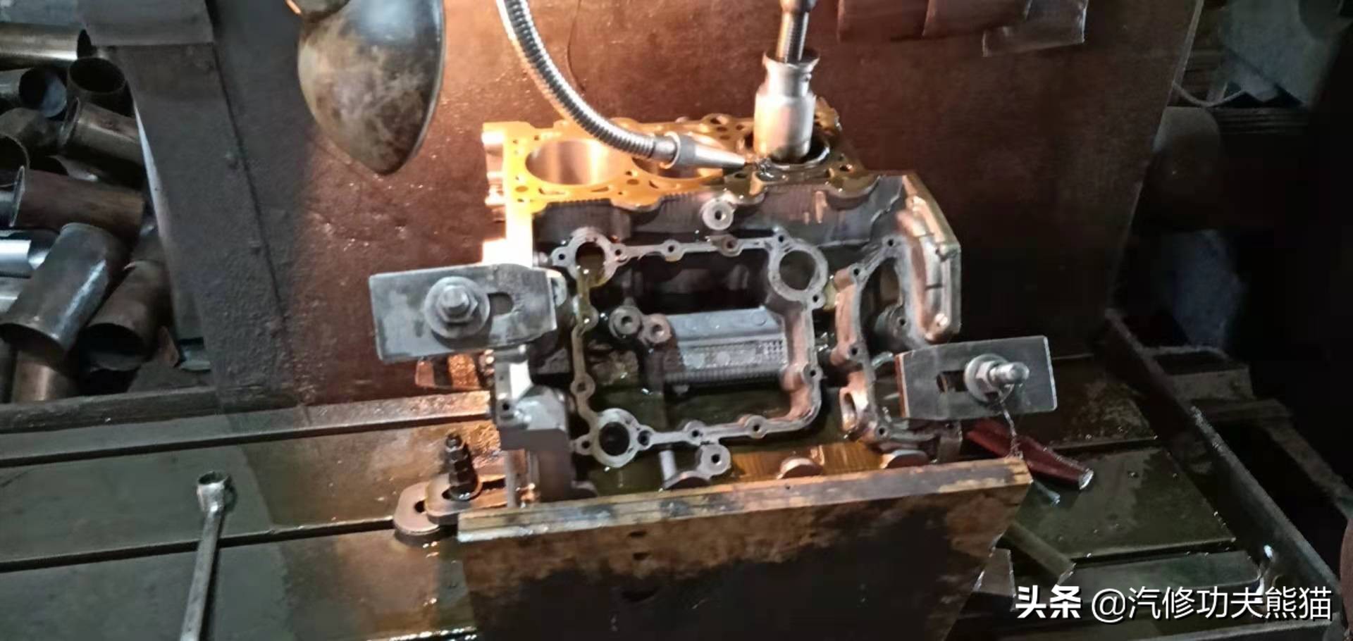 16万km的奥迪a62.0t烧不烧机油,13款2.0t奥迪a6l烧机油