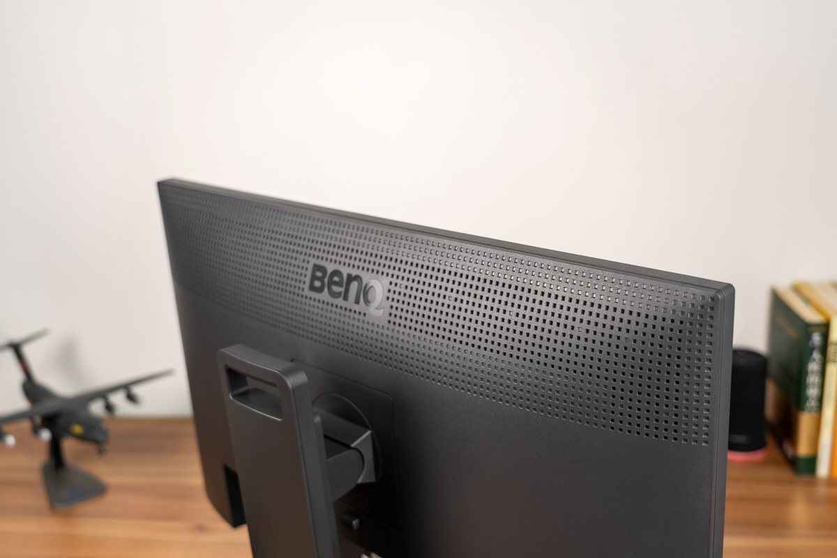 明基pd2700u选hdr还是srgb,明基benqpd2700u27英寸4k超高清