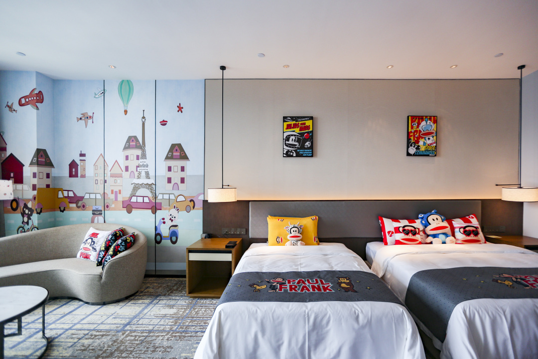 任性的重庆渝融豪生：坐落三轨之上，便捷扫街购物，允许携带宠物