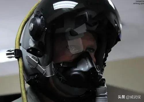 f-22和歼20,f-22战斗机和歼20