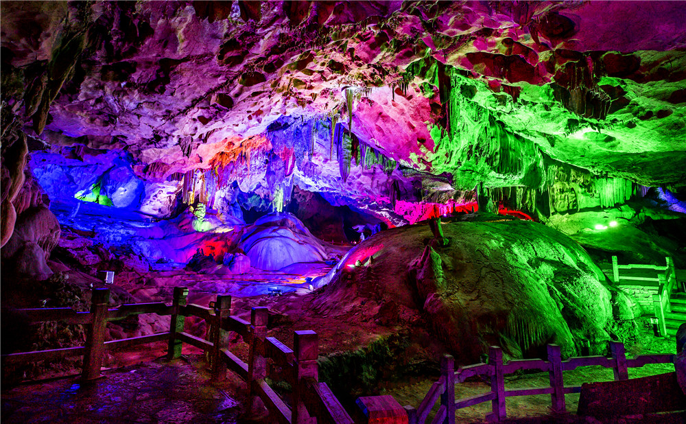 桂林世界溶洞奇观,桂林神奇的山洞